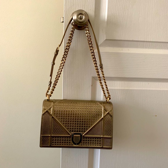 Dior Gold Shoulder Bag Diorama - Picture 1 of 6